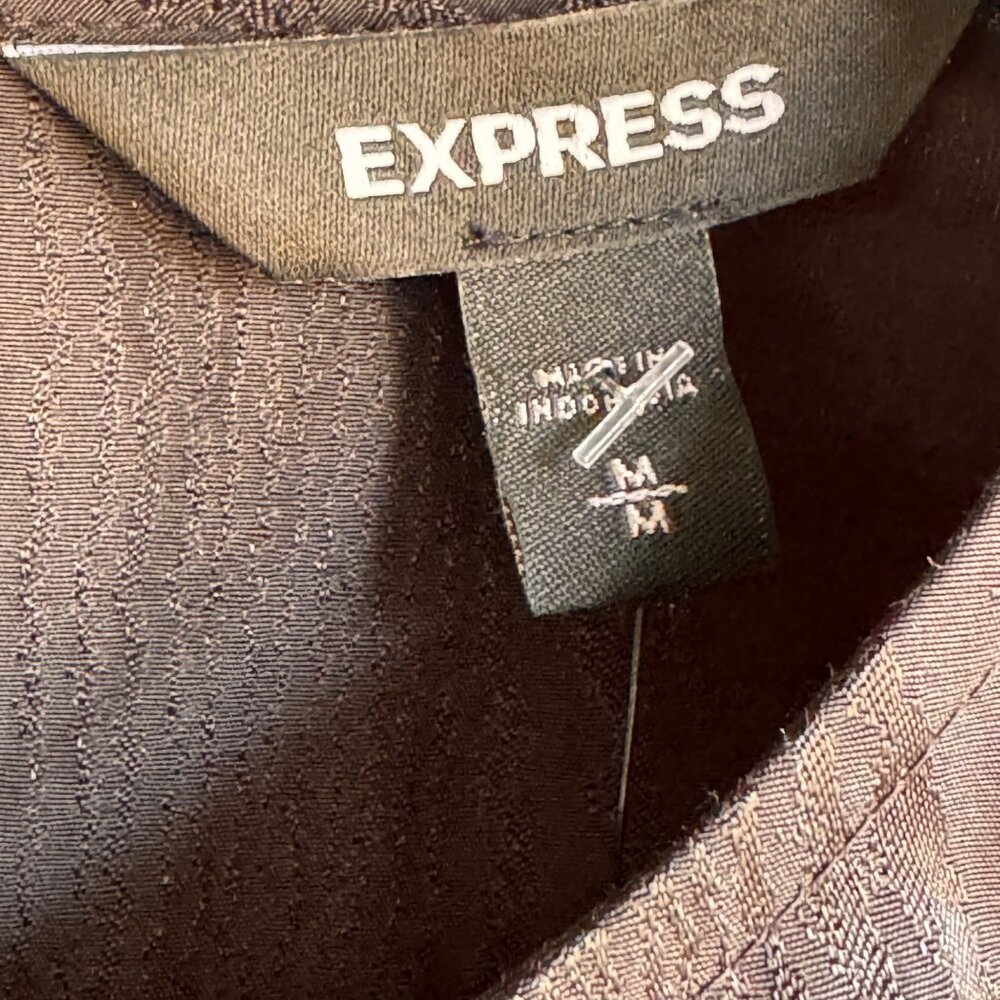 Express Black Textured Long Sleeve Top M Ruched Front Detail Keyhole Neck $60 - Picture 9 of 13